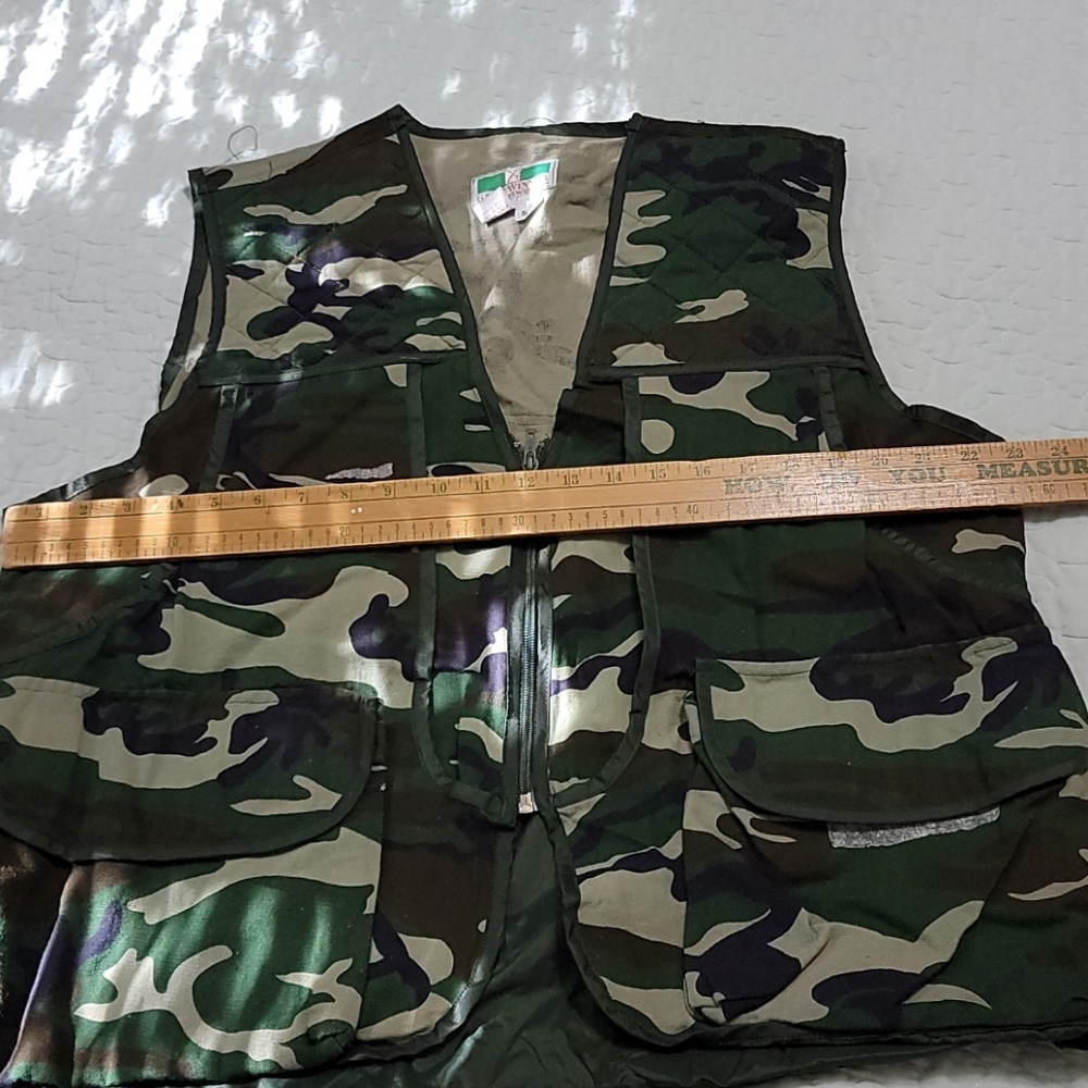 Game Winner Hunting Vest w/ Game Bag L - Picture 3 of 8